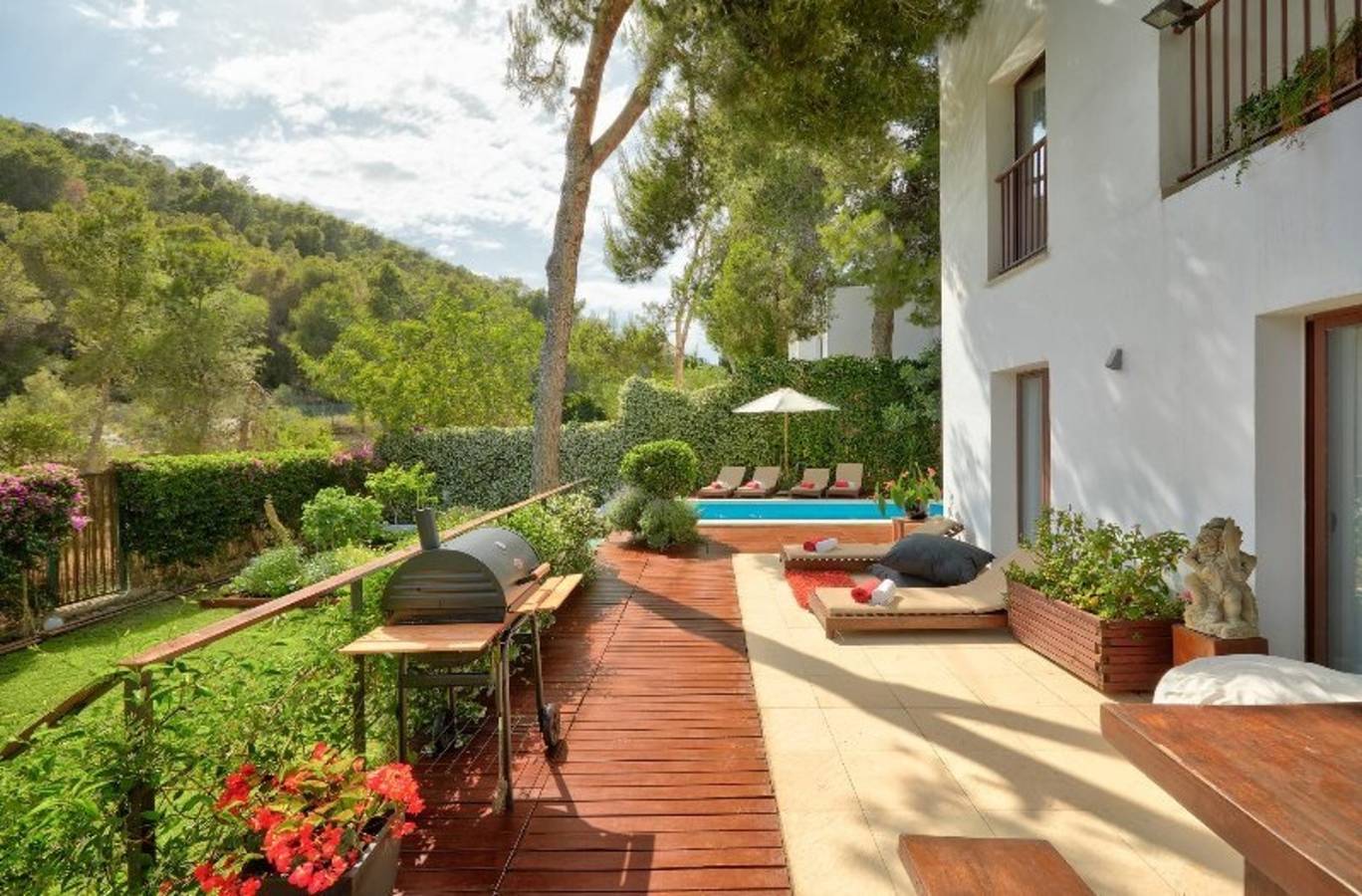 Villa 'Dorada' with Sea Views, Wi-Fi and Air Conditioning in Ibiza (Municipality), South Ibiza