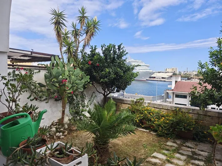 Apartamento de vacaciones para 3 personas, con vistas y jardín - 1