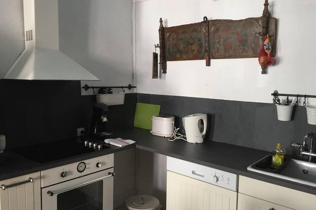 One-Bedroom House in Flavigny-sur-Ozerain, Région de Montbard