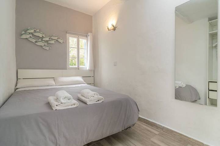 Sestanyol - Strandhaus mit Whirlpool und in Strandnähe. Perfekt für Paare. WiFi gratis. in Colònia de Sant Pere, Artà