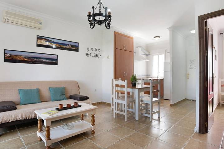 Entire apartment, Fantastic "Adriatico 207" Apartment in City Center with Balcony and Wi-Fi in Conil de la Frontera, Costa de la Luz