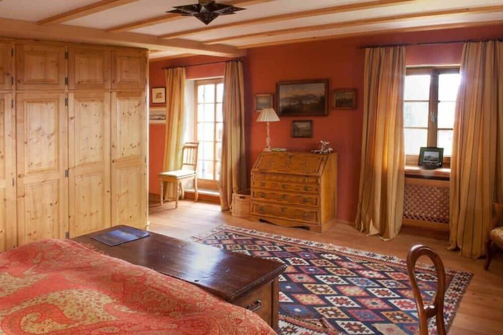 La Pause Musicale, Near Salzburg, Austria, Luxury Chalet, Swimming Lake in Traunstein, Chiemsee