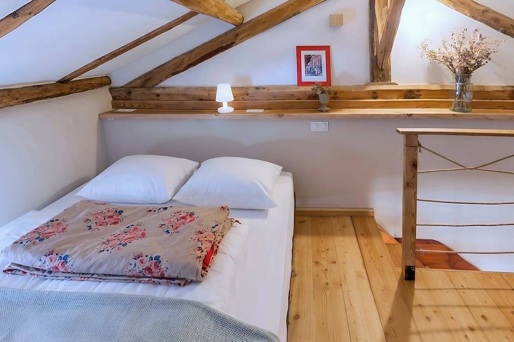 Entire apartment, Casa-Niu Luxe discret, vue et pied des pistes in Saint-Véran, Queyras