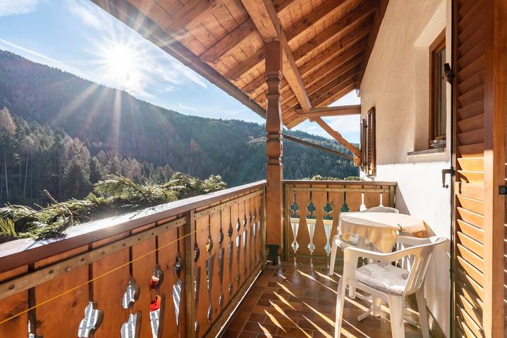 Apartamento inteiro, Apartamento 'Figisterhof Small' com Vista de Montanha, Terraço Partilhado e Wi-Fi in Gufidaun, Klausen