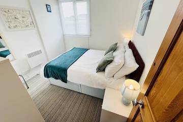 Chalet for 4 People in Sandown, Isle of Wight, Photo 3