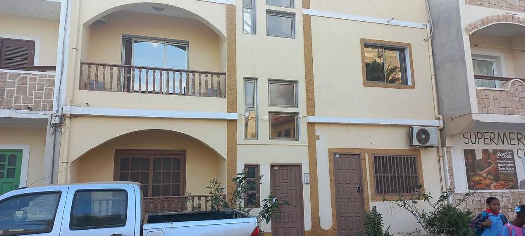 Appartement de vacances pour 2 personnes, avec vue ainsi que terrasse et jardin