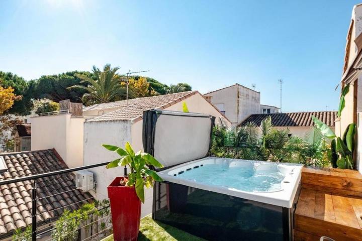 Location de vacances pour 6 personnes, avec jardin et vue, animaux acceptés dans Gare Du Grau Du Roi