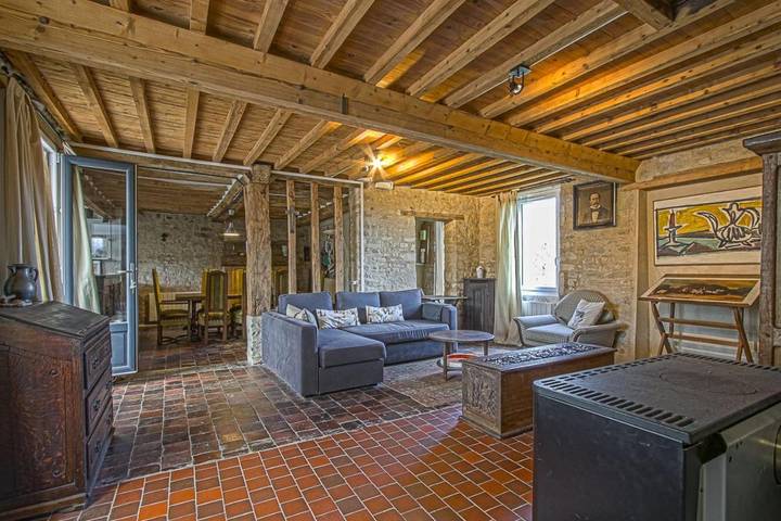 Gîte pour 6 personnes, avec jardin à Formigny