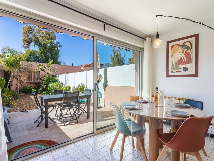 Ferienhaus für 4 Personen, mit Terrasse und Garten