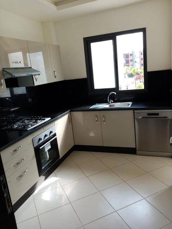 Gîte pour 11 personnes, avec balcon et piscine dans Mansouria - 2