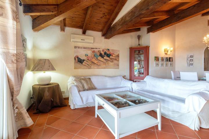 Holiday Home 'Aurora' with Private Pool, Wi-Fi and Air Conditioning in Punta De Su Turrione, Stintino
