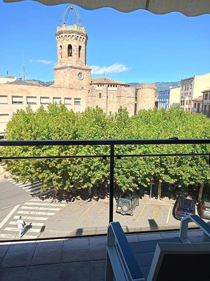 Gîte pour 14 personnes, avec vue et balcon à Tremp - 3