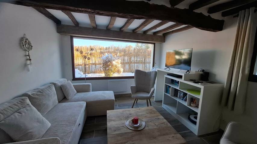 Location de vacances pour 6 personnes, avec jacuzzi et jardin à La Frénaye