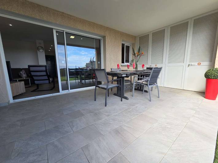 Gîte pour 3 personnes, avec terrasse dans Gare du Club Med Cocody - 3