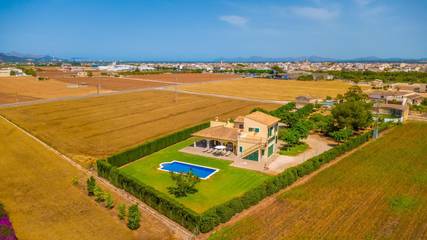 Villa in Sa Pobla, Mallorca Norden für 8 