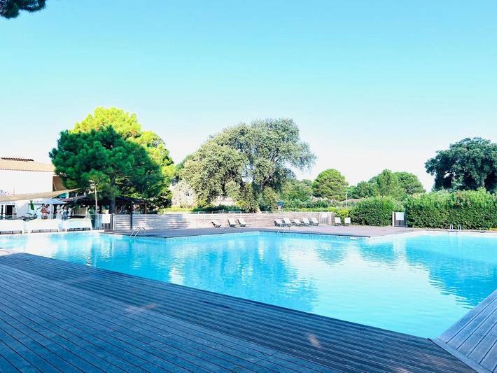 Gîte pour 4 personnes, avec jardin et piscine dans Plage Cala Rossa