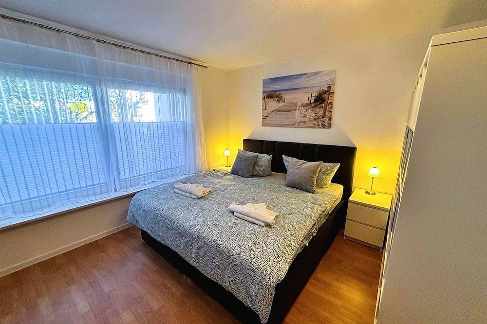 Entire apartment, Haus Ostseesprung - Apartment Valentina on the ground floor with terrace and shared garden - in Bad Doberan (City), Bad Doberan