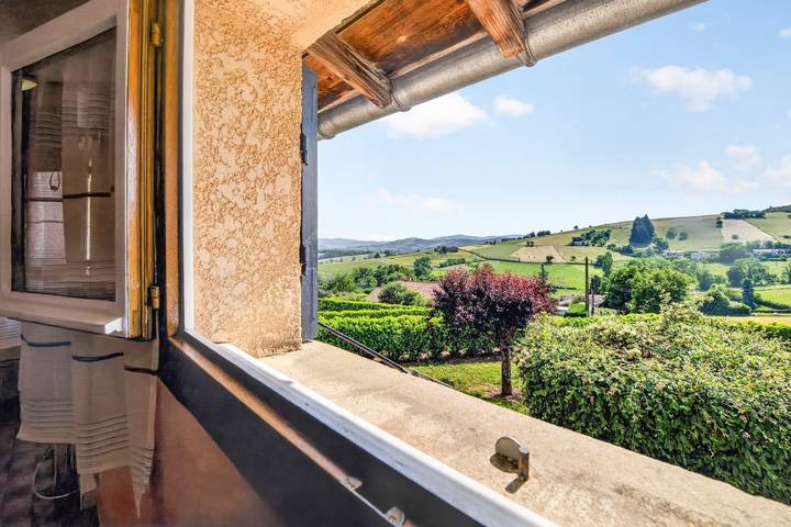 Chambre d’hôte pour 2 personnes, avec jardin dans Beaujolais - 2
