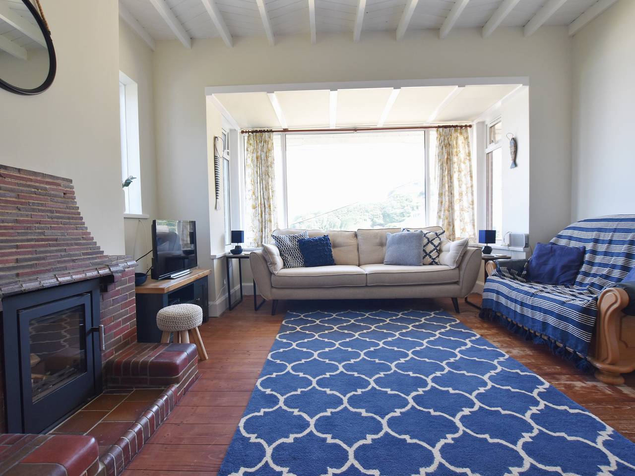 Delyn Aur in Penbryn, Tresaith