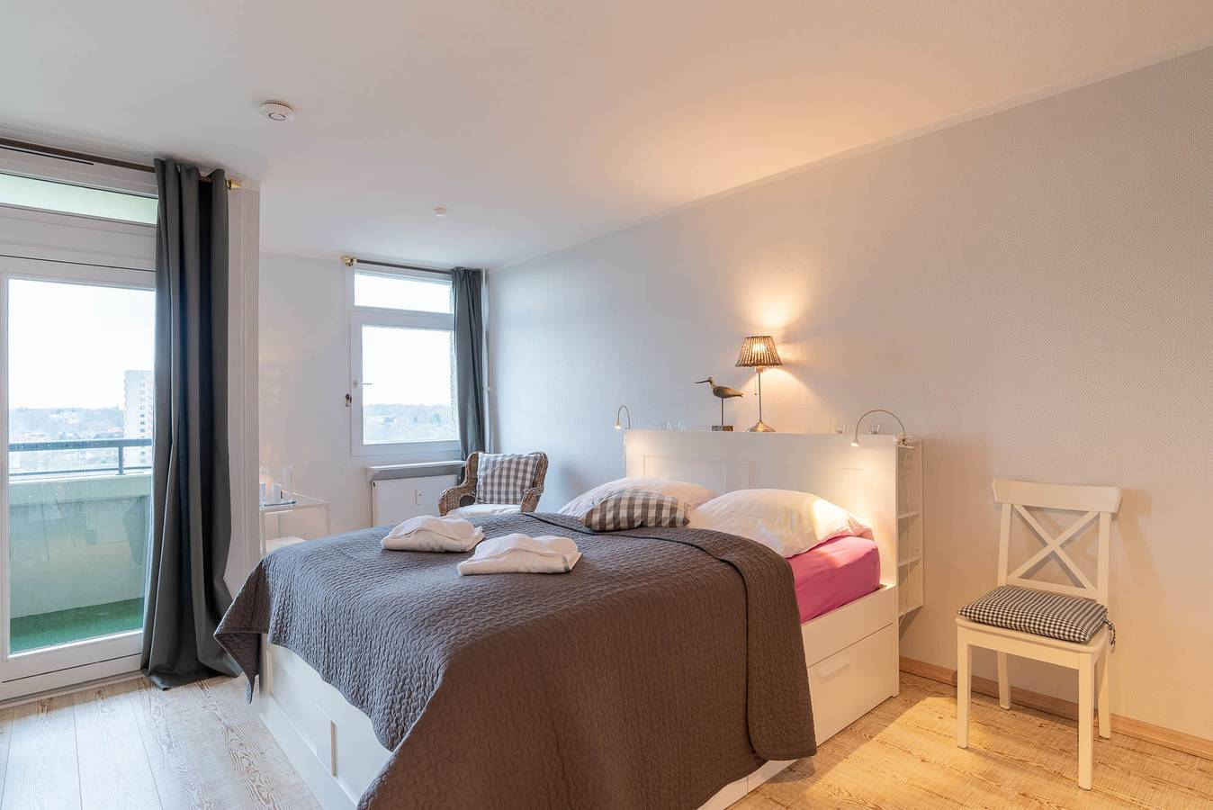 Hel ferielejlighed, Ferielejlighed for 3 personer med balkon in Kielerfjorden, Kiel