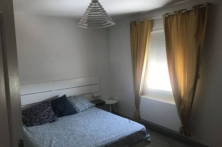 Location de vacances pour 6 personnes, avec terrasse et jardin à Vesseaux - 2