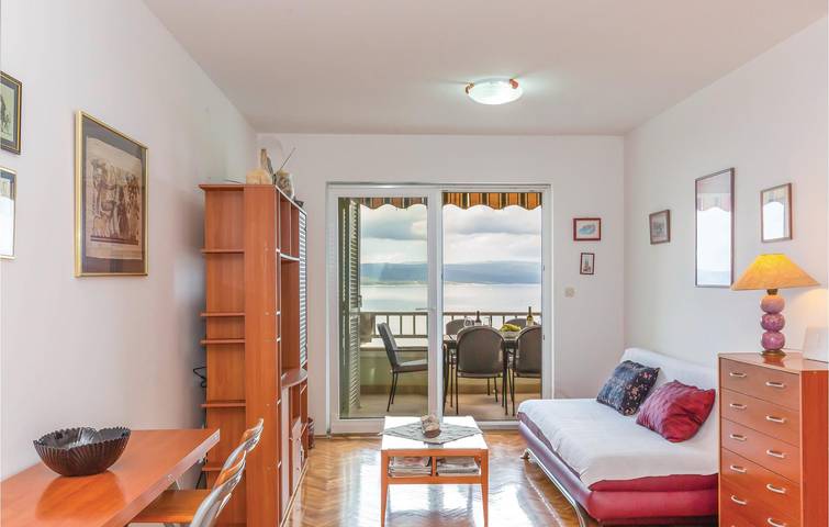 Ganze Ferienwohnung, Gemütliche Ferienwohnung mit Terrasse, WLAN und Parkplatz, 1 km vom Strand entfernt in Brela, Makarska Riviera