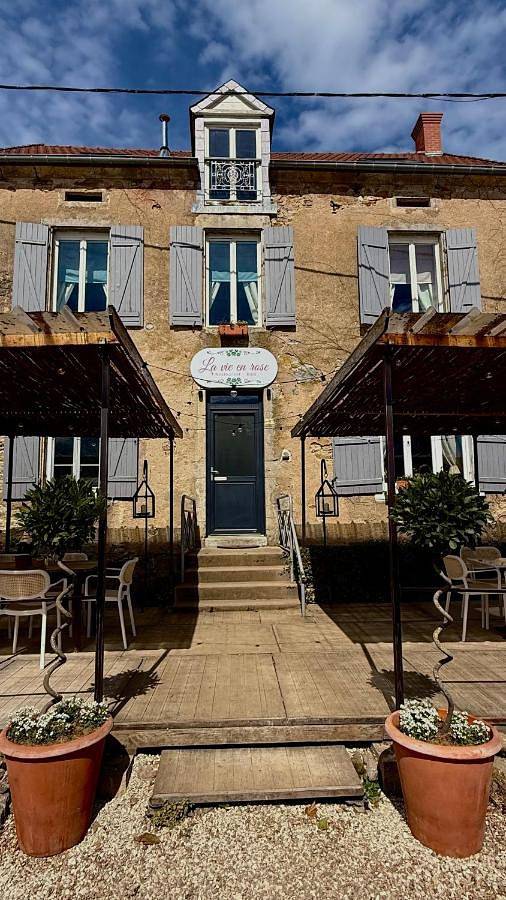 Chambre d’hôte pour 2 personnes, avec Terrasse et Jardin à Moulins-Engilbert