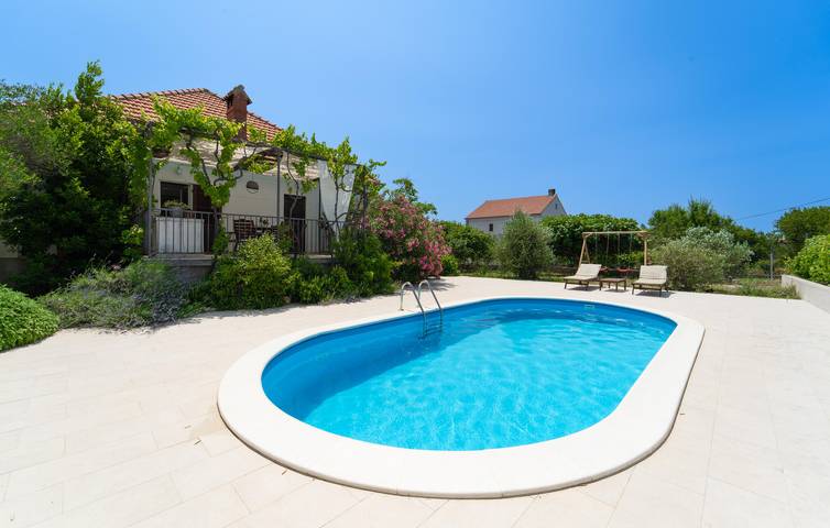 Ferienhaus für 6 Personen, mit Terrasse und Garten, mit Haustier in Sukosan - 2