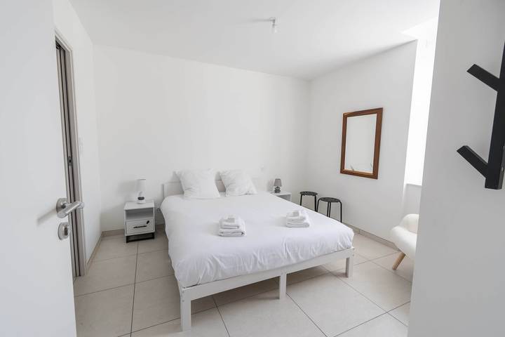 Location de vacances pour 4 personnes, avec jardin dans Port Olona - 2