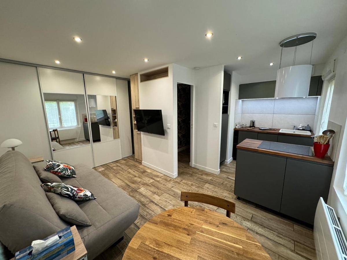 Appartement entier, Beau Studio Moderne in Vaujours, Seine-Saint-Denis