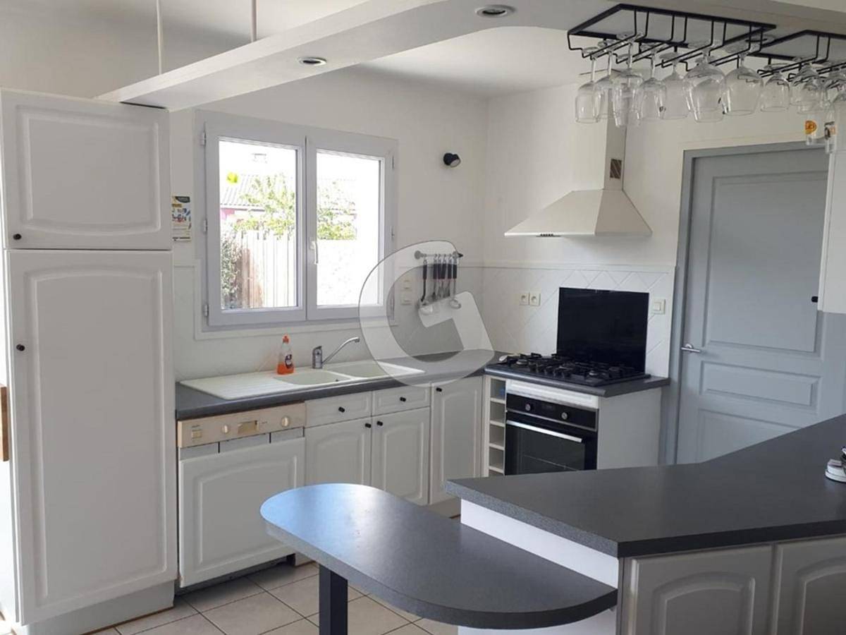 Holiday Home (4 Adults) in Saint-Hilaire-la-Forêt, Vendée