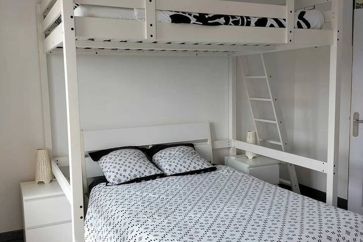 Gîte pour 4 personnes, avec jardin à Vierville-sur-Mer - 2