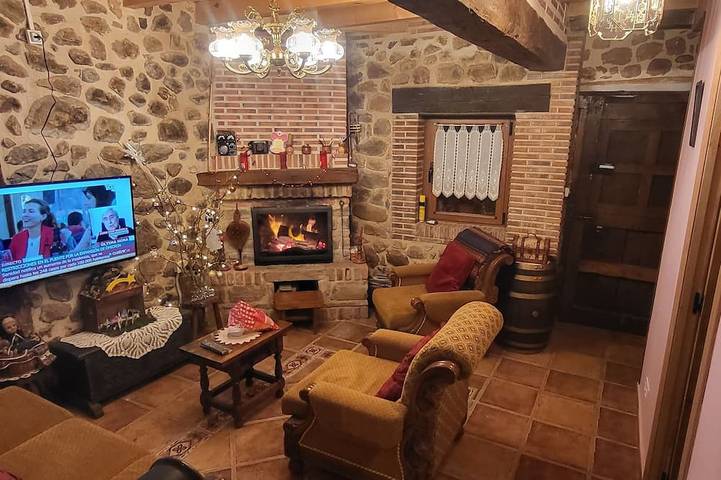 Casa rural para 4 personas, con terraza - 1