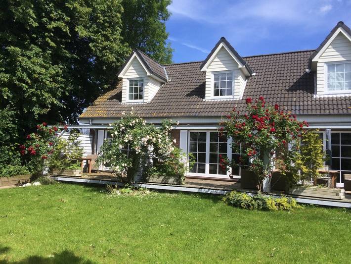 Ferienwohnung für 2 Personen, mit Terrasse und Garten in Nieby