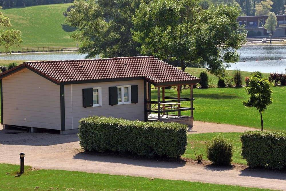 Chalet para 6 personas con terraza en Domaine du Lac de Champos in Saint-Donat-sur-l'Herbasse, Región de Valence