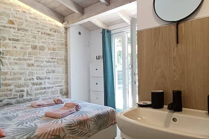 Neu - Charmantes typisches Haus mit privatem Pool in einem Olivengarten in Paxos