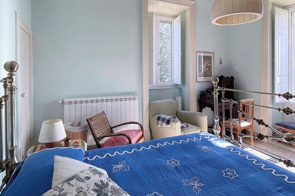 Panoramic villa with terrace, close to Italian Fashion Outlets in Nicosia, Enna Provinz