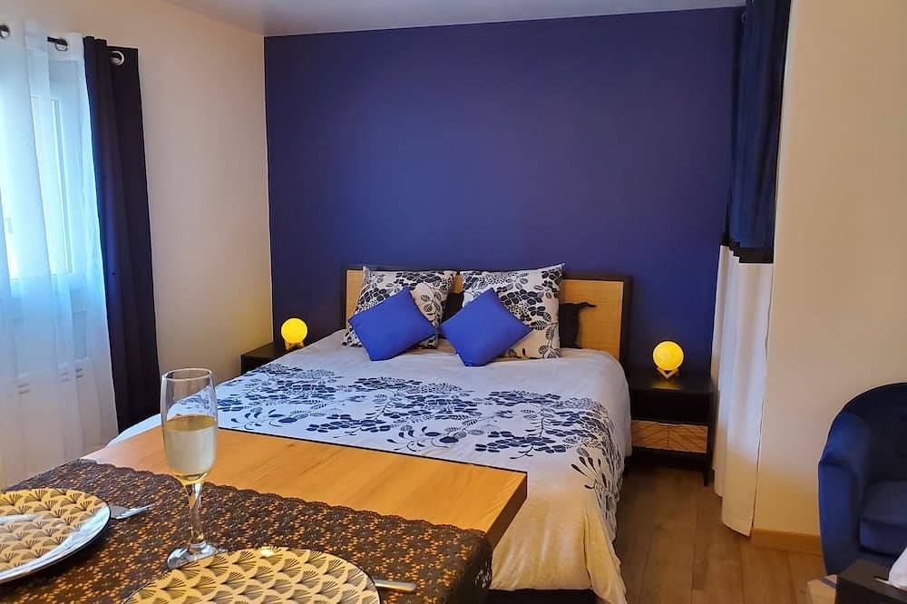 Jacuzzi Privatif Dans Maison de Village au Calme in Flaviac, Privas