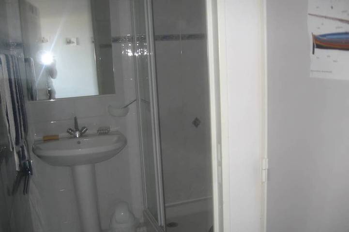 Gîte pour 4 personnes, avec terrasse et piscine dans Plage du pont tournant - 4