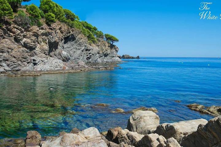Location de vacances pour 9 personnes, avec piscine ainsi que vue et jardin à Colera - 3