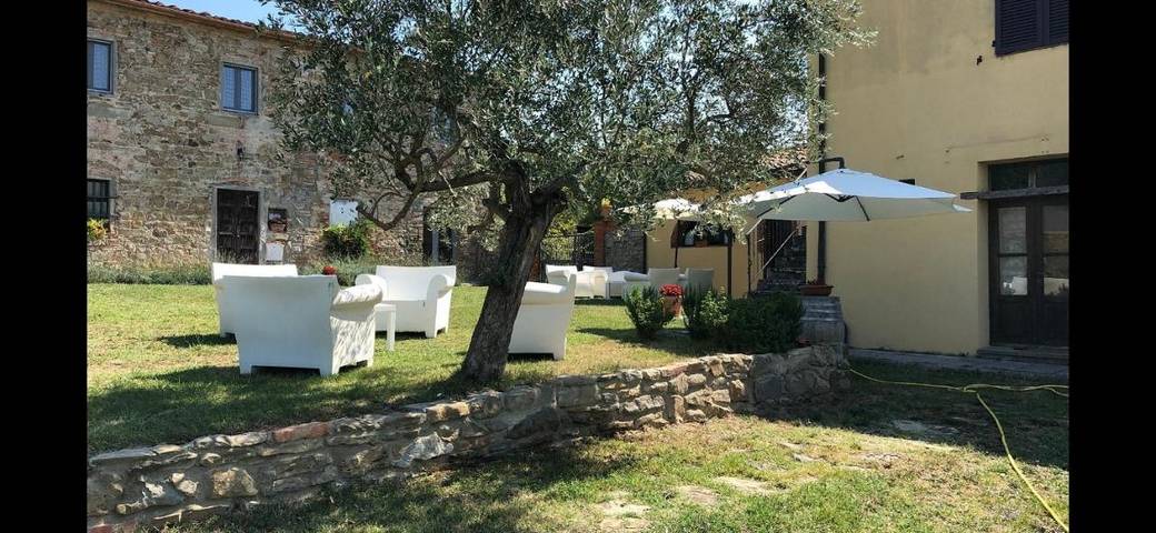 Agriturismo per 4 persone, con giardino e panorama, con animali domestici in Castiglion Fibocchi