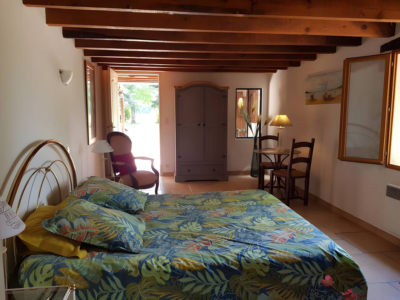 Chambre d’hôtes « Chambre Double Carpediem Bergerac » avec jardin commun, Wi-Fi et climatisation in Prigonrieux, Périgord Pourpre