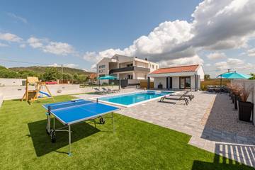 Ferienhaus für 8 Personen in Sveti Petar na Moru, Zadar, Bild 1