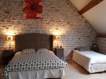 Chambre d’hôte pour 3 personnes, avec piscine et jardin dans Côte-d'Or