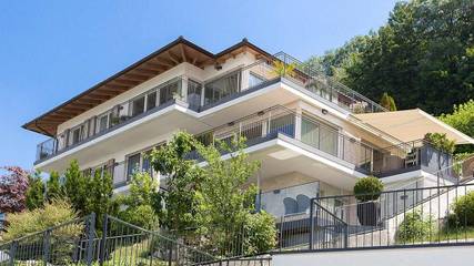 Ferienwohnung für 5 Personen, mit Garten und Ausblick sowie Seeblick am Traunsee