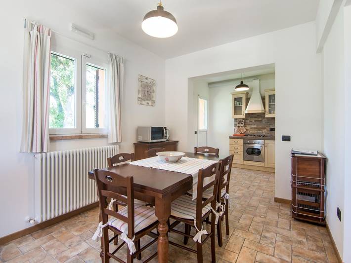 Villa a Ostra Vetere con Piscina e Jacuzzi in Ostra Vetere, Provincia di Ancona