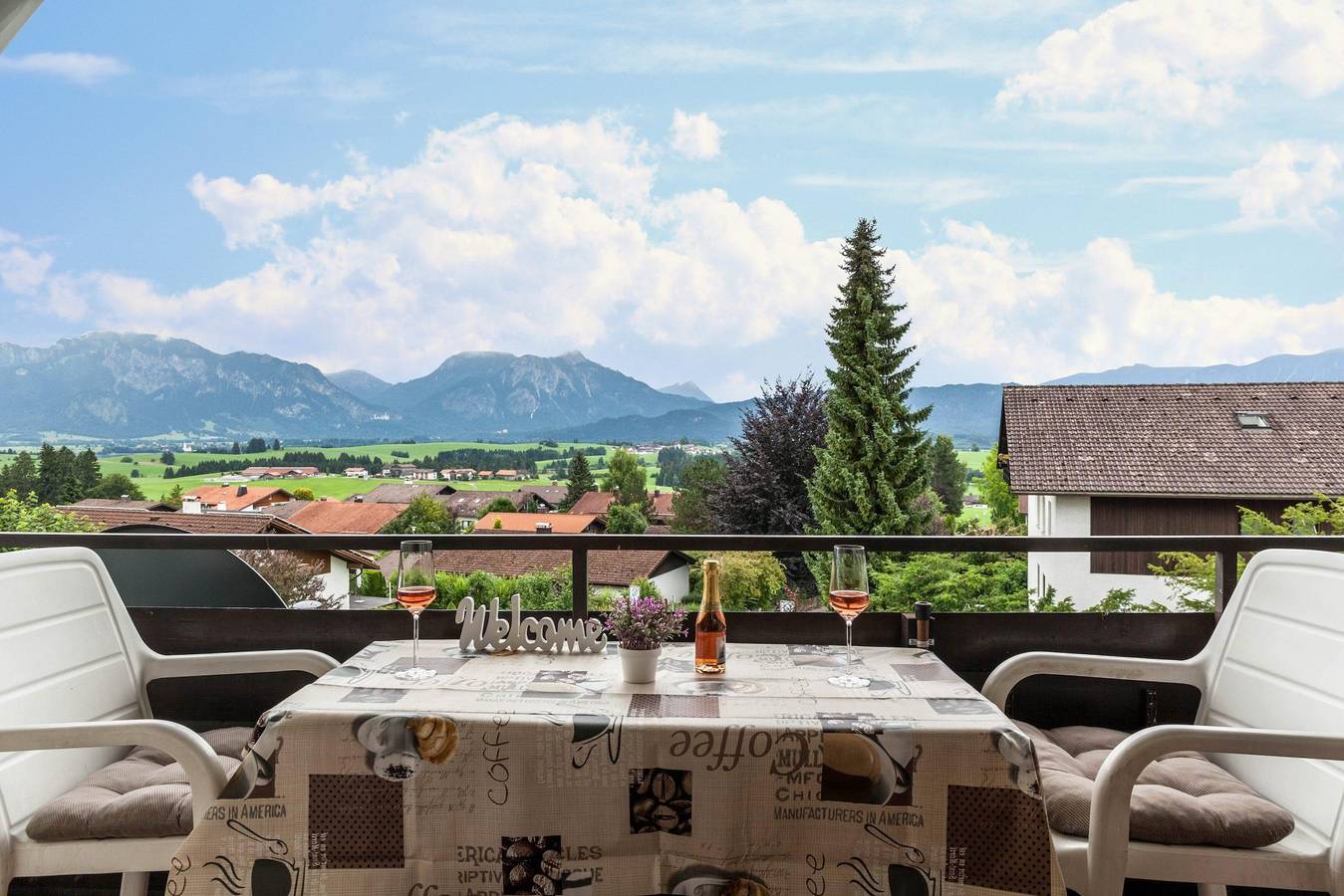 Ganze Ferienwohnung, Neuschwanstein-Blick in Hopfen am See, Bayerisch Schwaben