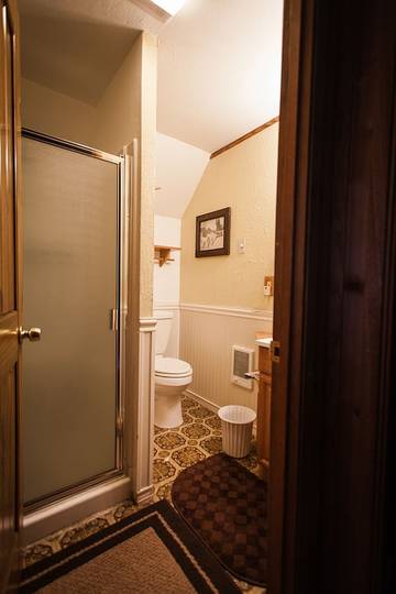 Cottage for 8 Guests in Tahoe City, Placer County, Picture 4