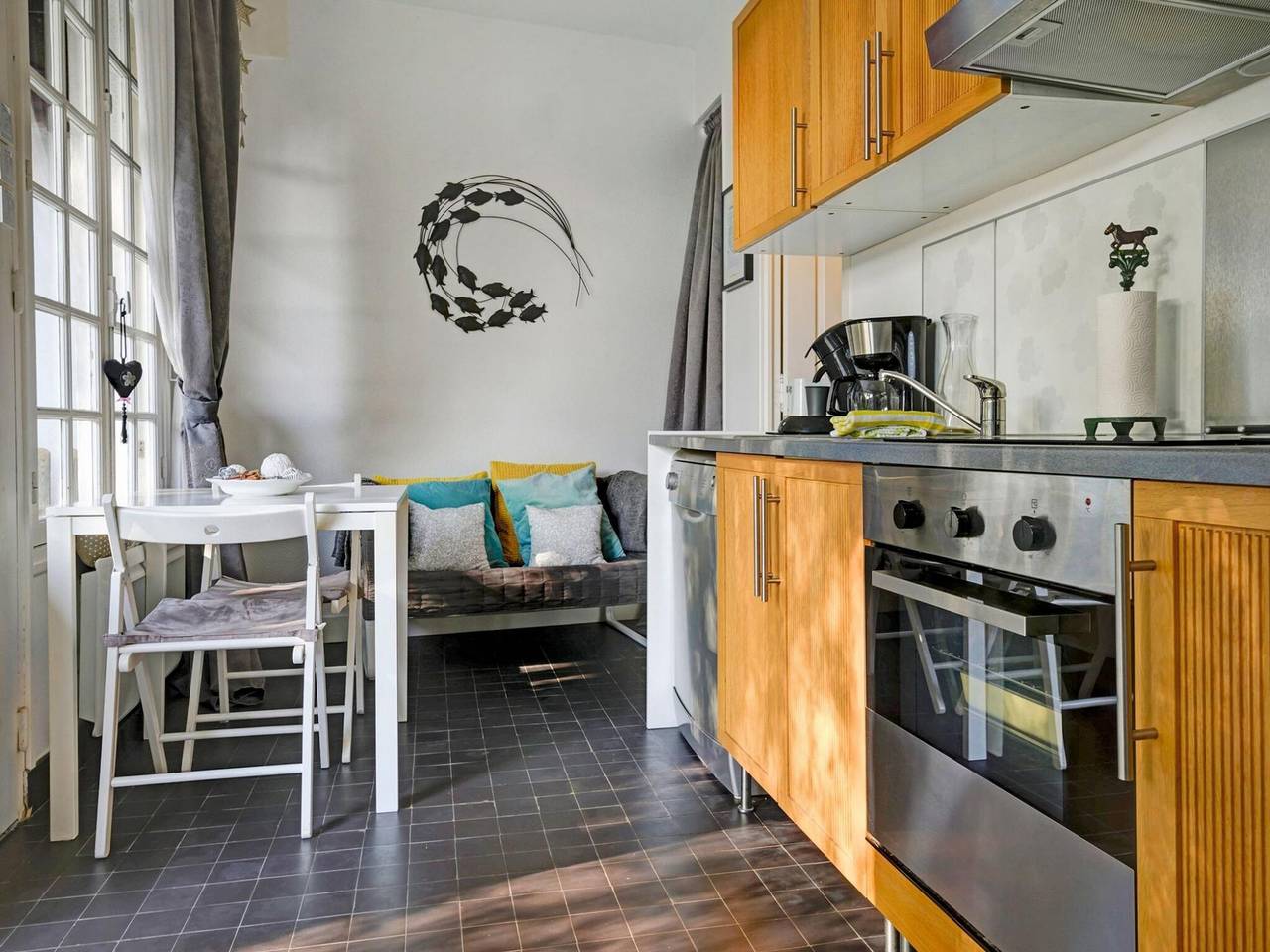 Ganze Wohnung, Beautiful Apartment in Isigny-sur-Mer with Private Terrace in Saint-Benoît-de-l'Aure, Bayeux und Umgebung
