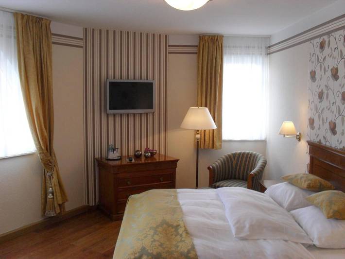 Hotel für 4 Personen, mit Terrasse in Bad Klosterlausnitz - 4